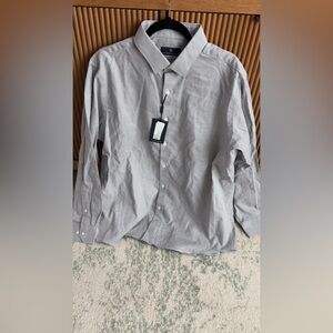 Men's Classic Green Button-Down Shirt